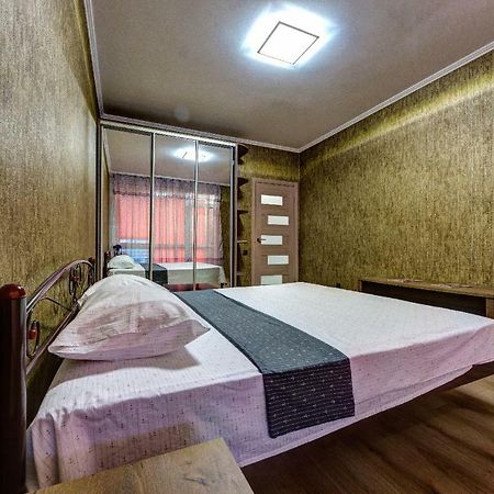 Apartments Near Shevchenko Boulevard Киев Экстерьер фото