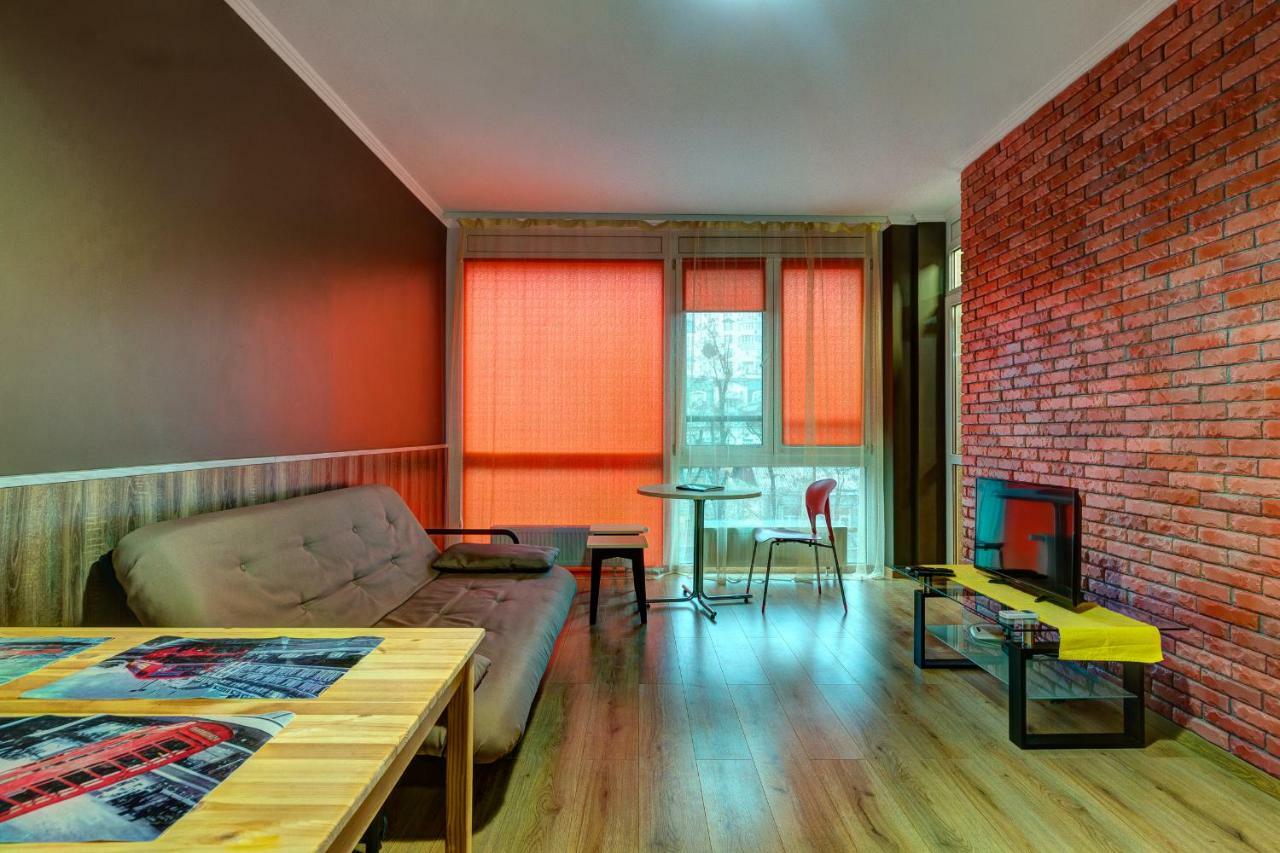 Apartments Near Shevchenko Boulevard Киев Экстерьер фото